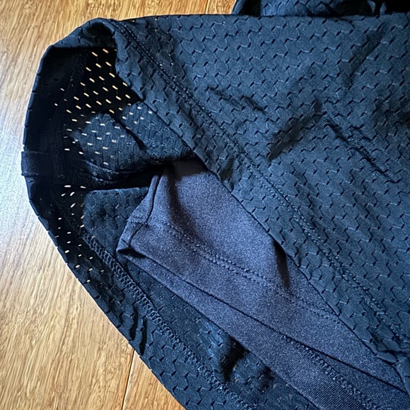 🌟FREE🌟NWOT Forever 21 Black Mesh Athletic Running Shorts Women’s - Picture 3 of 4